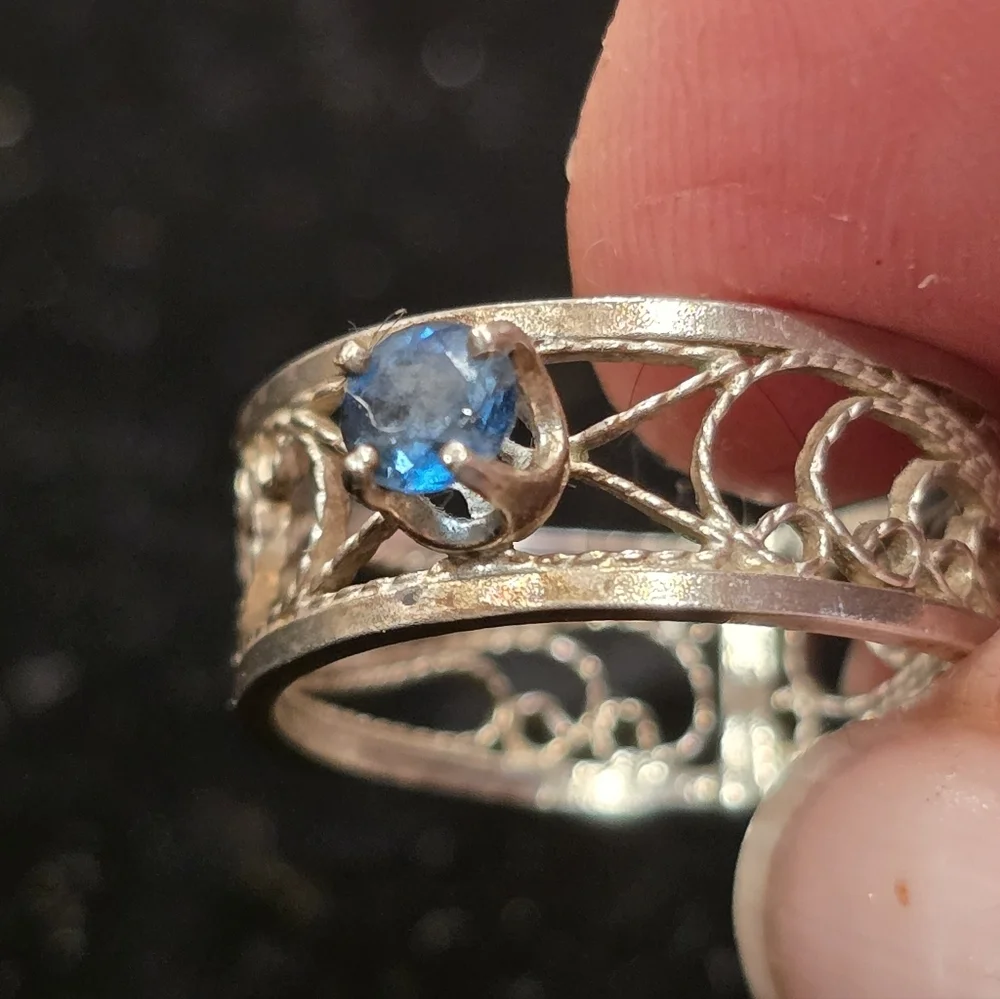 Blue Topaz And Sterling Silver Filigree Ring Size 6.75